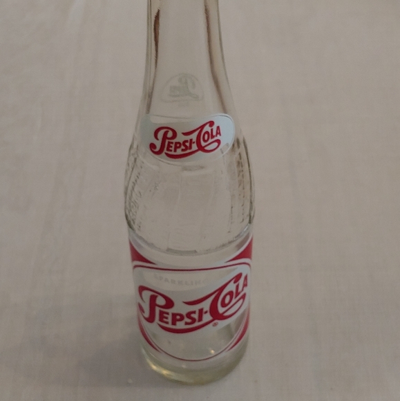 Vintage Pepsi Bottle Collectable - Picture 6 of 12